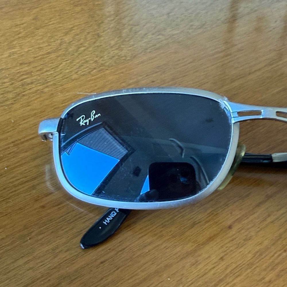 Ray-Ban sunglasses - Picture 2 of 7
